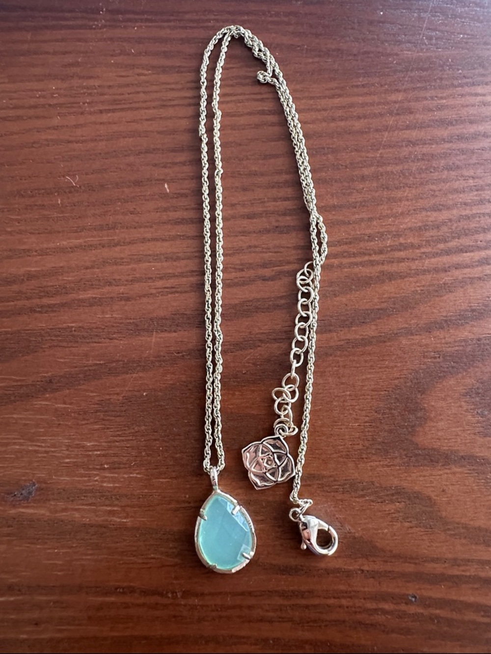 Kendra Scott Kiri Gold Necklace In Light green chalcedony tear drop teardrop